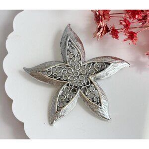 Gerry's Signed Silver T Faux Filigree Starfish Figural Vintage Brooch Lapel Pin